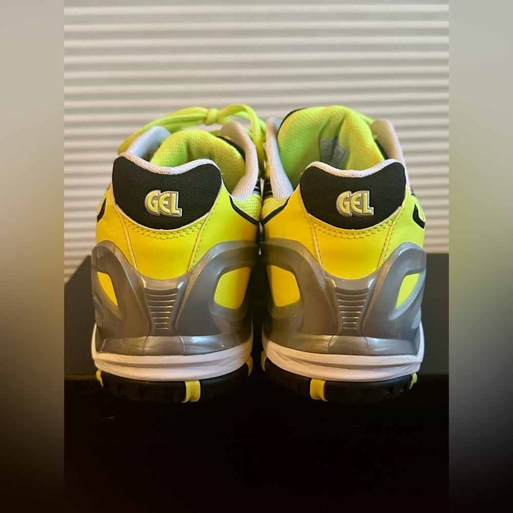 ASICS men’s Gel-Resolution Tennis Shoe - Vibrant Neon Yellow and Black Accents - Picture 7 of 9